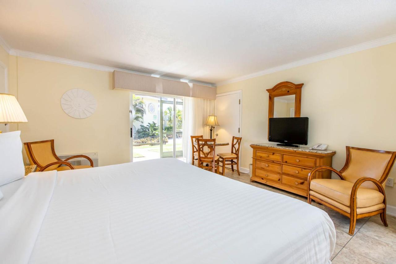 West Wind Inn Sanibel Exterior photo