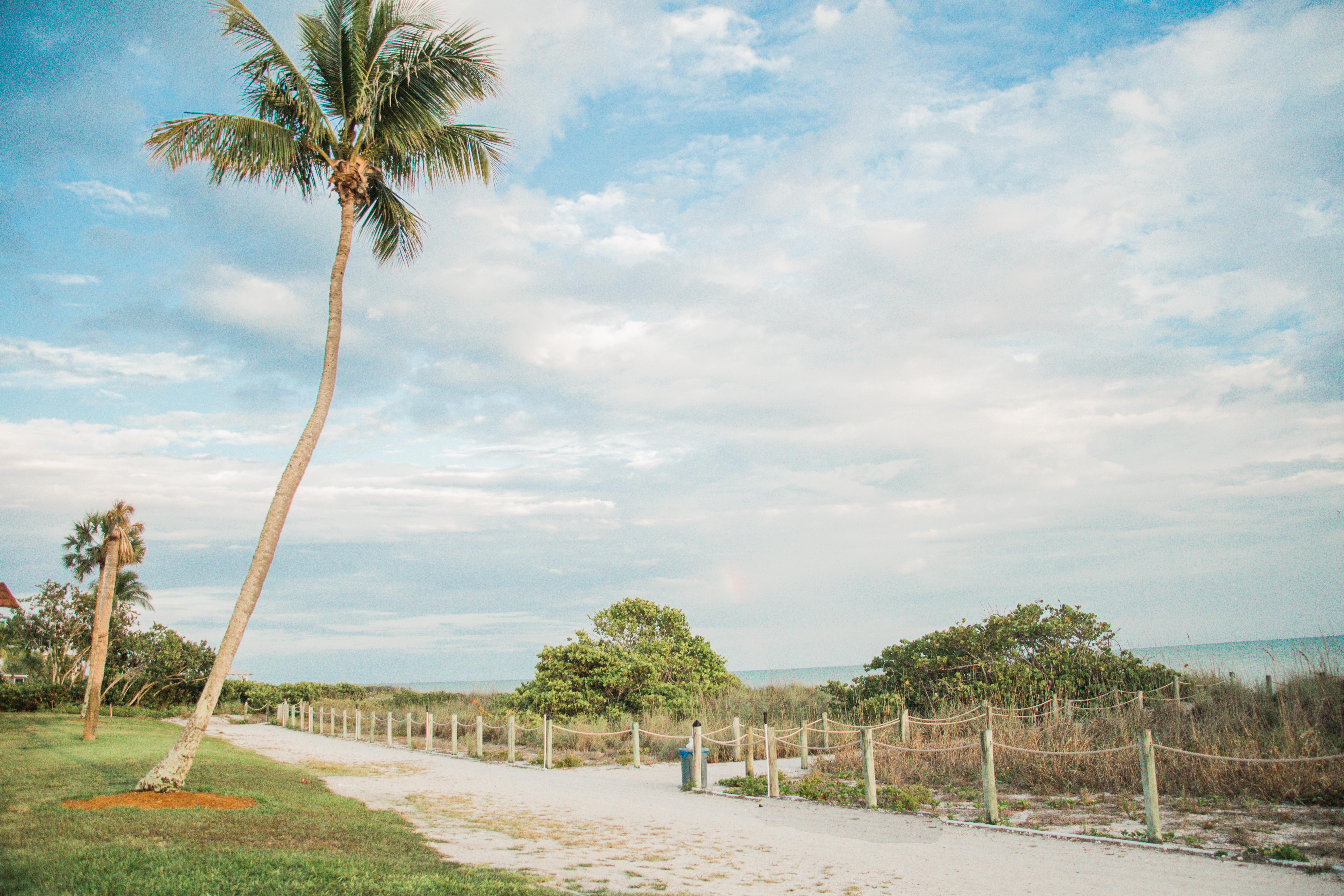 West Wind Inn Sanibel Exterior photo